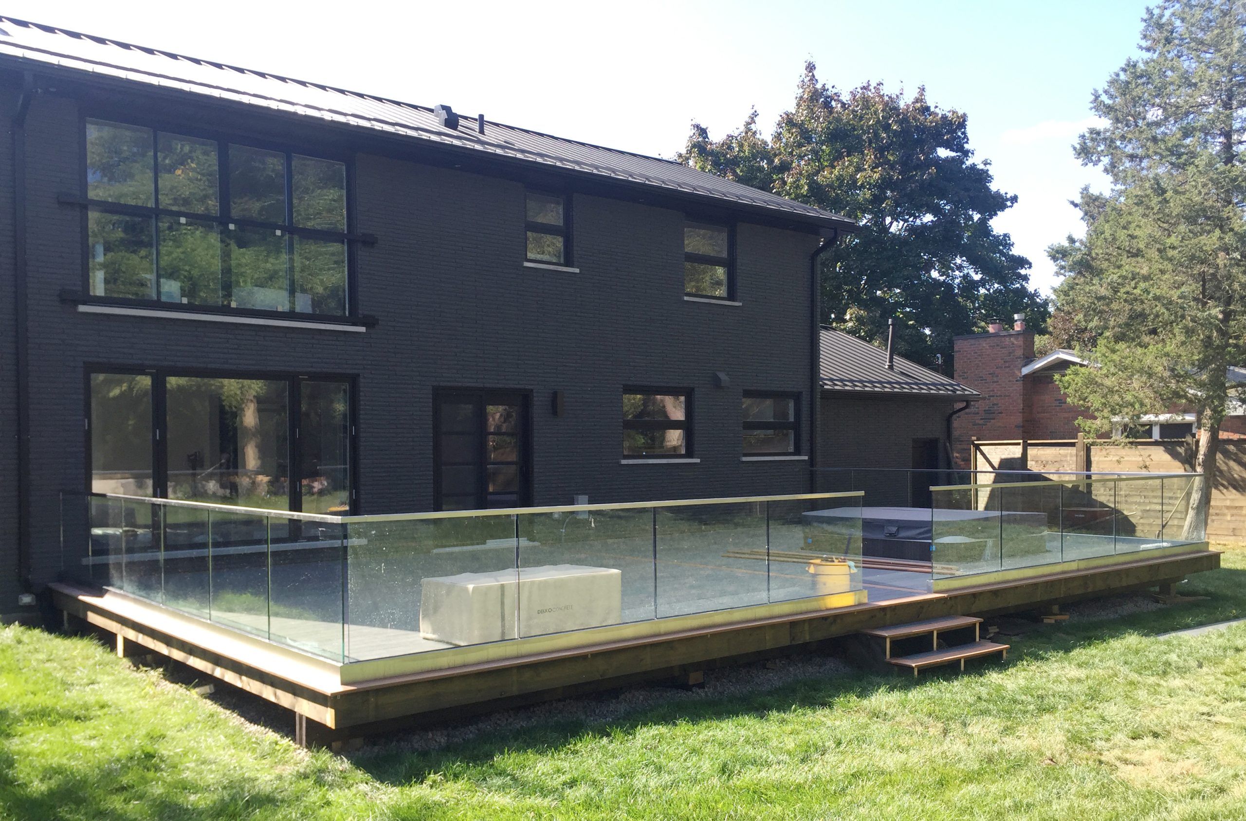 Residential Railings - Glass Canada