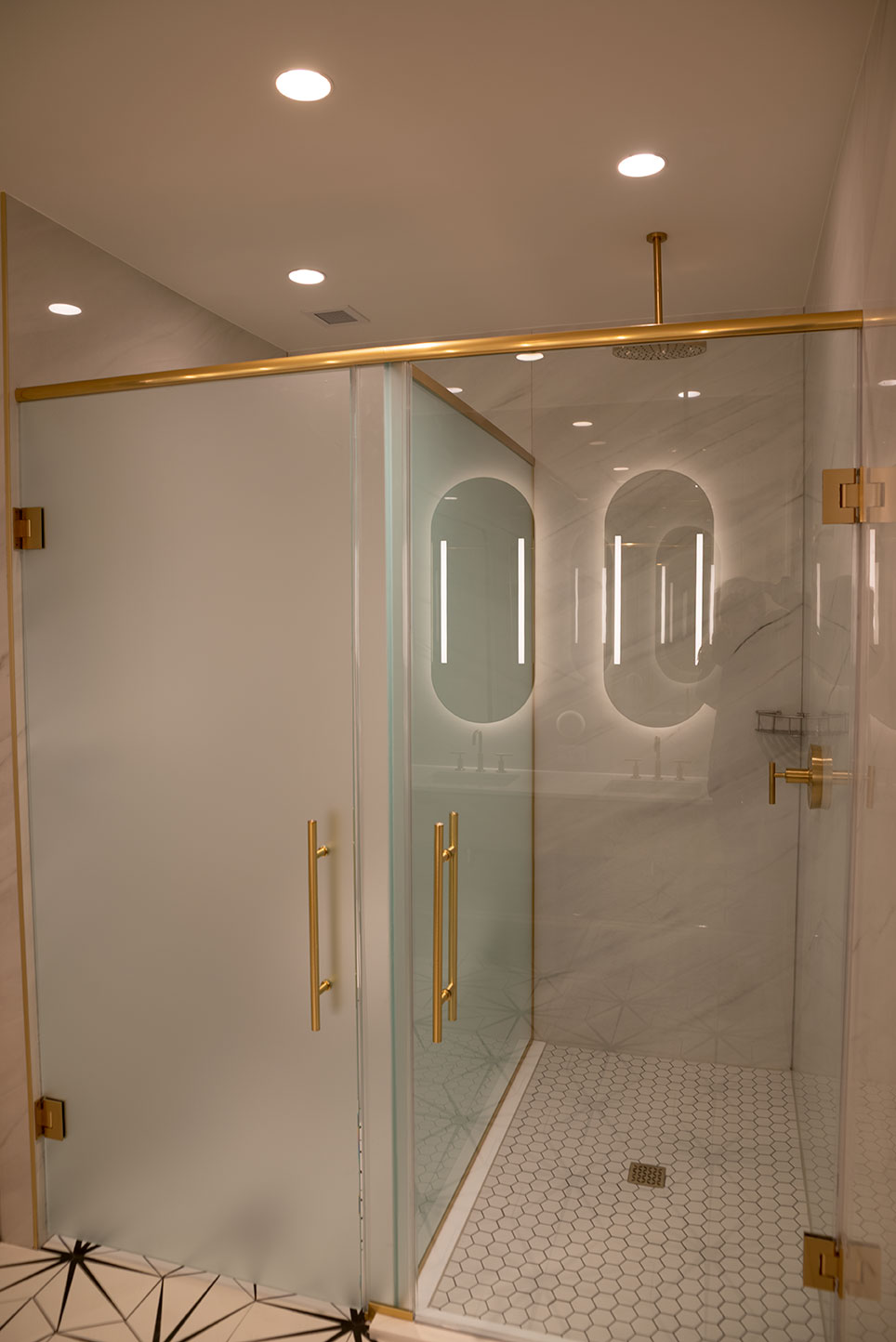 Glass shower for Hard Rock Hotel provided by Glass Canada